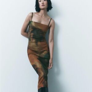 ❤️  ZARA Slip Dress Midi